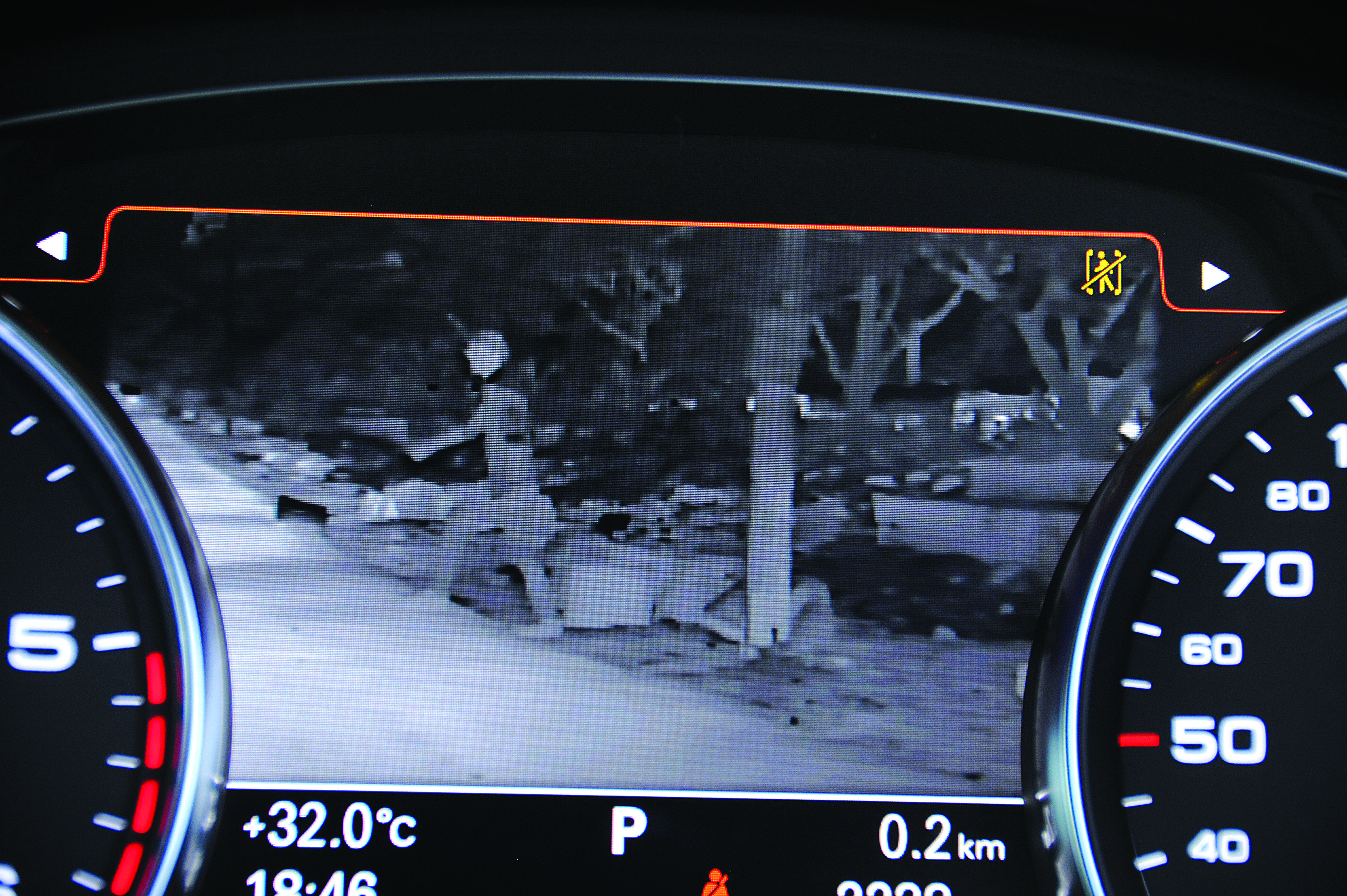 Mercedes-Benz S-class vs Jaguar XJ vs Audi A8 vs BMW 7-series comparison - Image 2